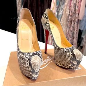 Christian Louboutin ♥️ Daffodile 160 Phytom ♥️36 us 6
